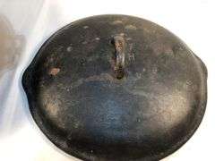 BSR single spout Dutch oven # 8 H. 10” Diameter. 4” D. No spin, no wobble.