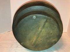 1800s Star #8 in kettle with bale 11” x 9”. Gatemarked.
