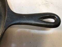 BSR 10 1/4” #7 cast iron 2 spout skillet with heat ring. Made in USA. No spin, no wobble.