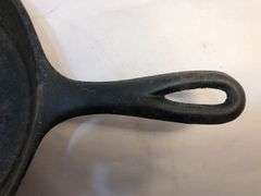 Vintage Lodge #5 2 spout skillet with 3 notch heat ring. 8” diameter. No spin, no wobble.