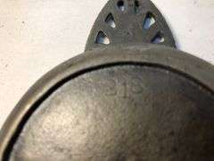 Antique cast iron porringer with heat ring by John Wright #218. 6” x 4” diameter.
