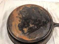 Antique Puritan #8 D,  2 spout skillet.