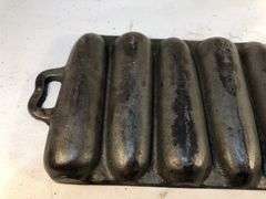 Antique BSR 7 stick cornbread pan. 12.75” x  5.5”.  7 S