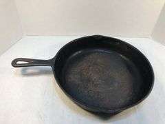BSR 10.5” diameter 2 spout skillet with heat ring.  8 V  No spin, no wobble.