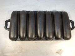 Vintage BSR 7 ear cornbread mold. 7 B  K F 13 x 5 1/2”