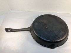 Vintage cast iron skillet with lid. 2 spout. 10” diameter. No spin, no wobble. No markings except an A in the lid.
