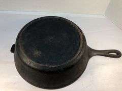 Vintage Lodge 8SK 10 1/4” diameter cast iron fryer skillet. 3 notch heat ring  3 1/8” D. No spin, no wobble.