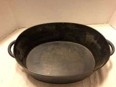 1800s gate marked Dutch oven. 12” x 9”.