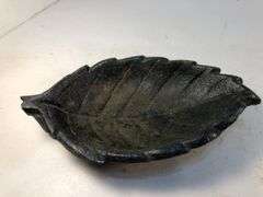 Small cast iron leaf shaped footed soap dish/ tray. 6” x 3.5”.