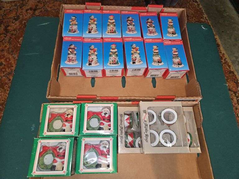 NIB Christmas bells and napkin rings... image