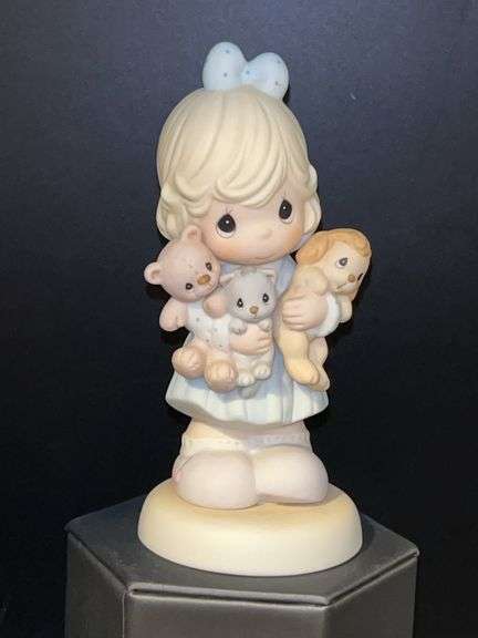 2002 Precious Moments “Family’s Fur-ever” bisque porcelain figurine…..5-1/2” tall image
