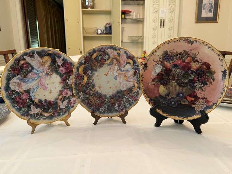 Large grouping of collector plates…..please see all pics…..some have styrofoam protectors, some do not…..stands not included image