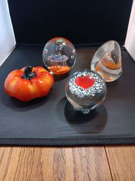 4 paper weights see photos image