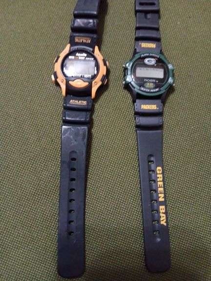 Green Bay Packers watch and black Aqualite water resistant watch image