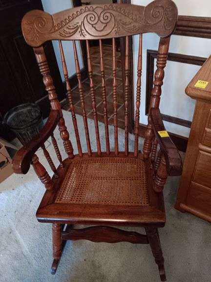 Antique rocking chair. See photos image