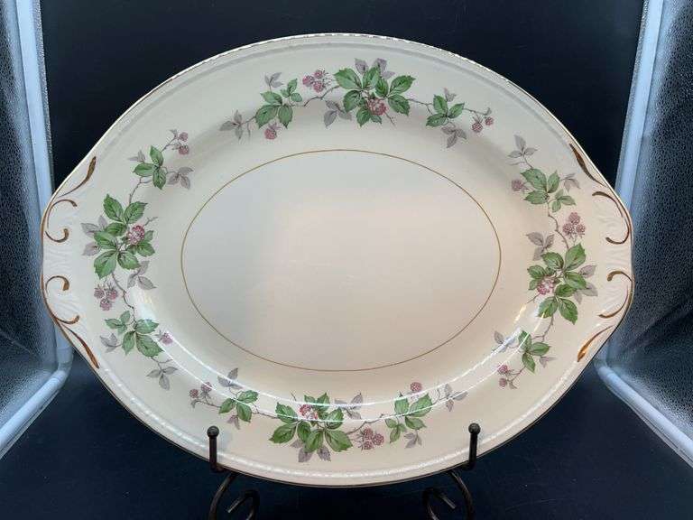 Vintage Homer Laughlin Eggshell Georgian Greenbriar Oval Serving Platter….15-3/4 x 12-1/4….. see letter in pics from Simonton Appraisals regarding China image
