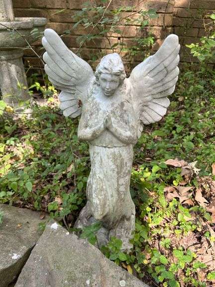 Selection of various size composite material outdoor yard decor (see all pics) image