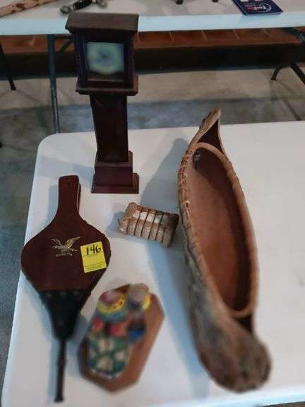 Group of decor items...see photos image