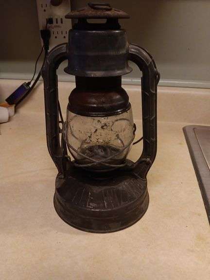Railroad Lantern..Dietz NY  USA. Gray,black Little Wizard image