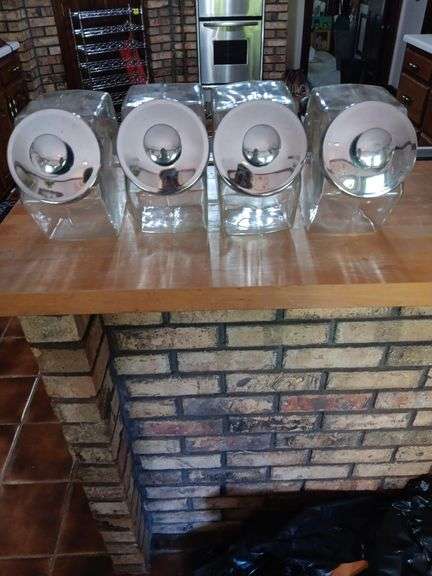 Set of 4 cookie/candy jars image
