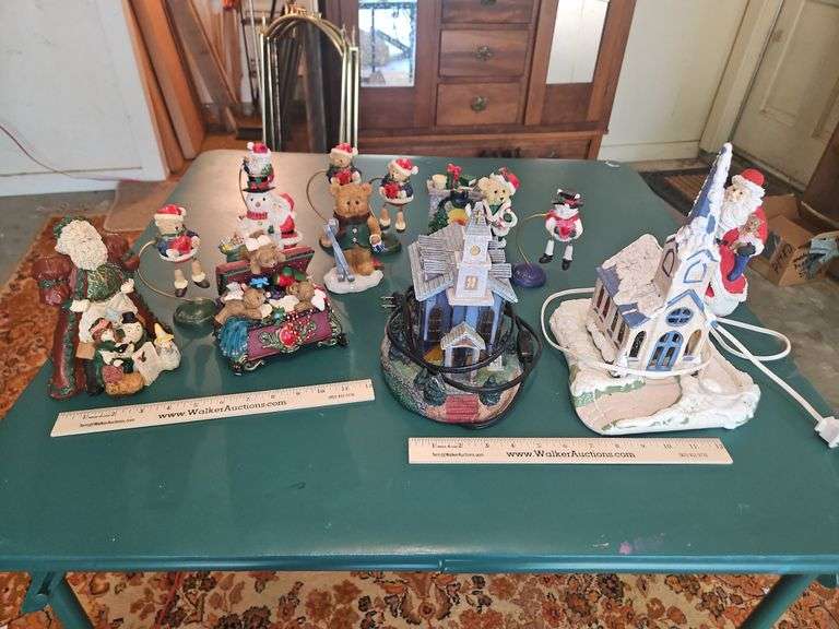 LOT of Christmas Decor SEE ALL PICS... image