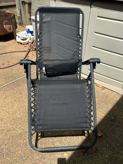 Black Zero Gravity Chair…..needs cleaned from being outside but in sound mechanical shape image