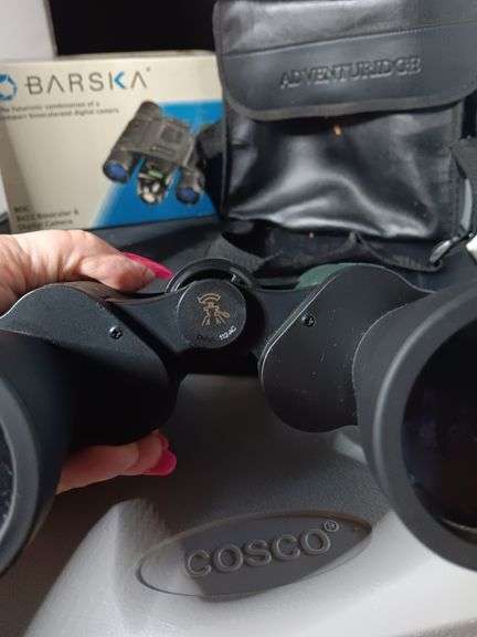 Binoculars (3). See photos image