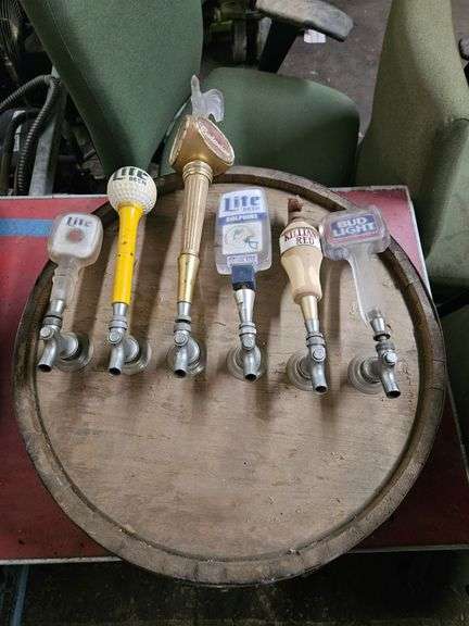 Beer Spouts with Handles image