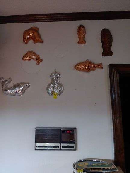 Hanging jello molds (7) see photos image
