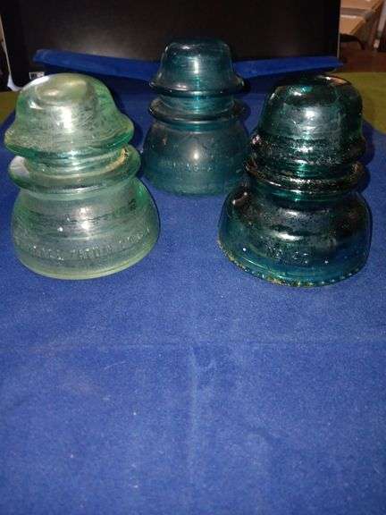 3 mixed insulators..2 Hemmingway and 1 Whitehall image