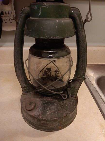 Railroad Lantern-Green  Embury Mfg Co.  Warsaw, NY  Usa..Embury No. 2 Air Pilot image