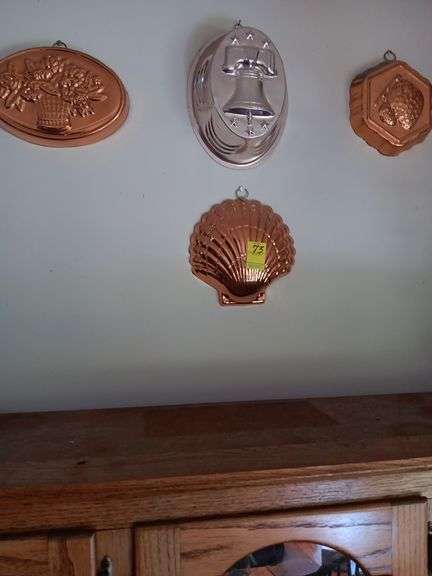 5  jello molds..see photos image