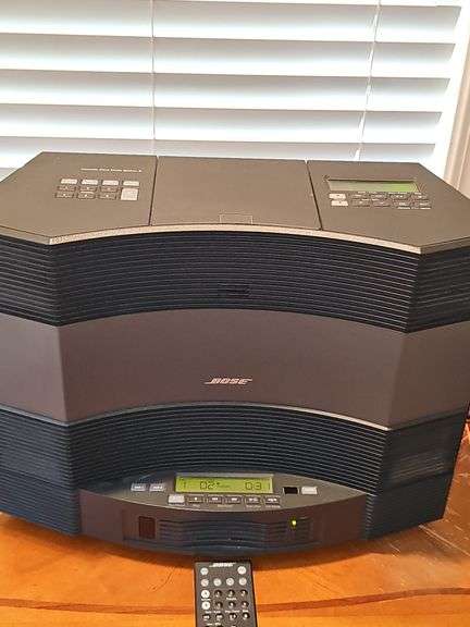 Bose acoustic wave with multi disc changer in working order.