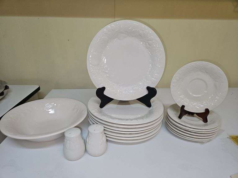 Collection of Gibson Housewares white w/embossed fruit dinnerware SEE DESCRIPTION FOR DETAILS... image