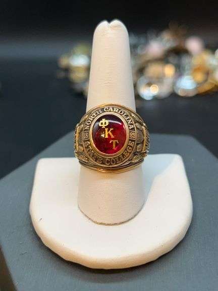 10K yellow gold NC State Fraternity Ring…..inscribed inside band…..size 10….27 grams image