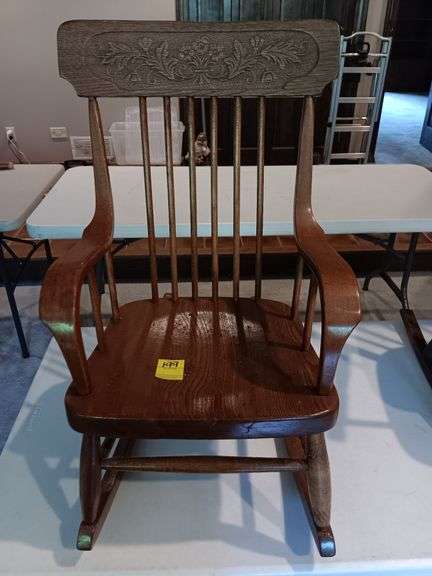 Vintage child's rocking chair.. Excellent condition see photos for details. image