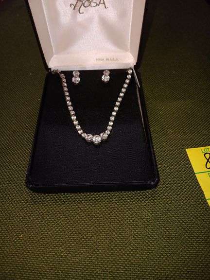 Necklace and earrings set costume jewelry image
