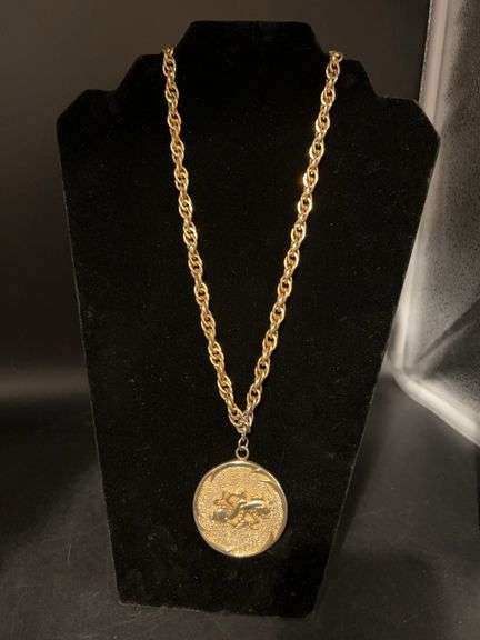 ACCESSOCRAFT N.Y.C. Gold Tone Link Chain with beautiful 2-sided Medallion image