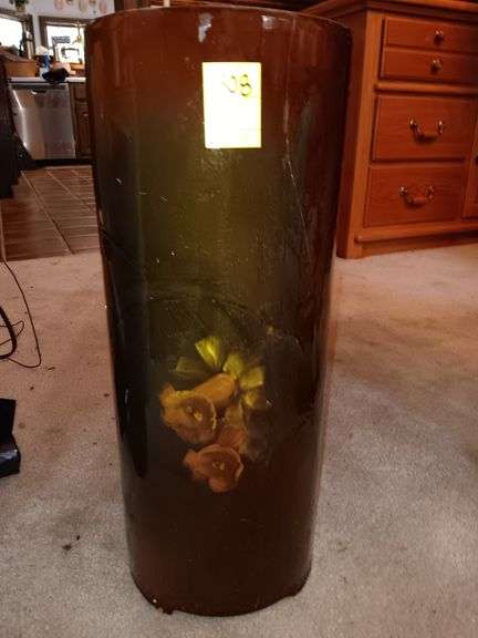 Umbrella stand. .heavy..does have cracks image