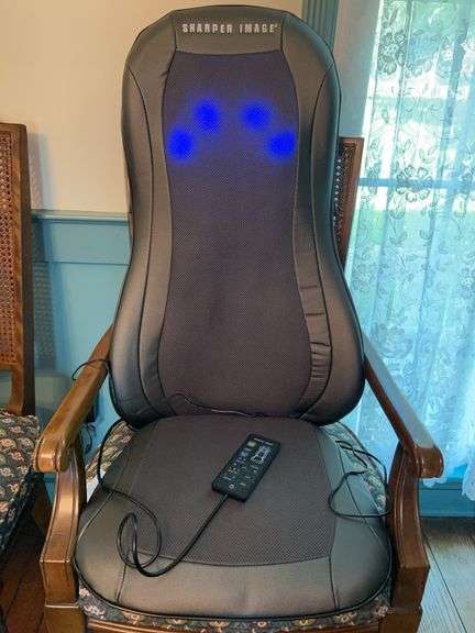 Sharper Image chair massager in working condition (feels great) image