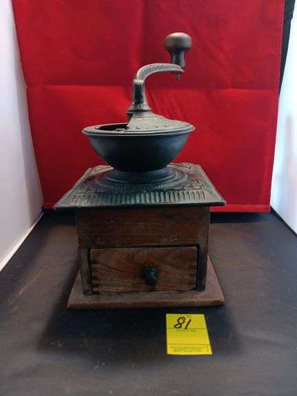 Vintage coffee grinder.. favorite mill good condition image