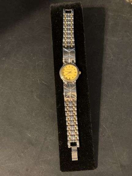 Ladies Geneva Quartz Watch with two-tone band and Japan movement image
