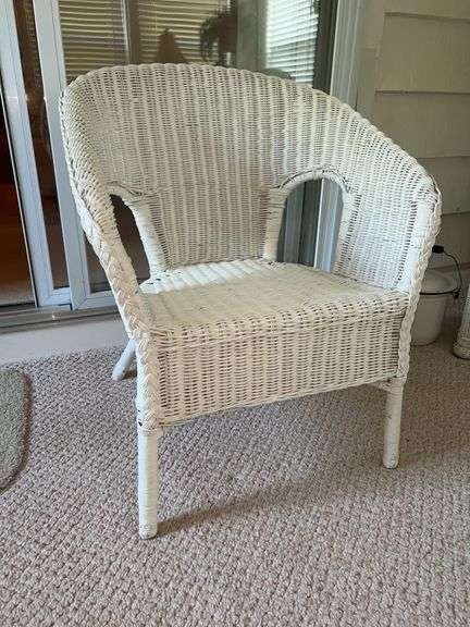 White wicker barrel style arm chair……26 x 17-1/2 x 31 tall overall image