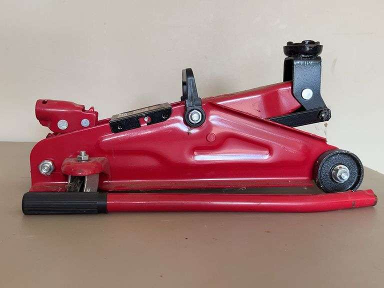 HYPER TOUGH 2-ton Hydraulic Trolley Jack in working condition…..release valve works as it should image