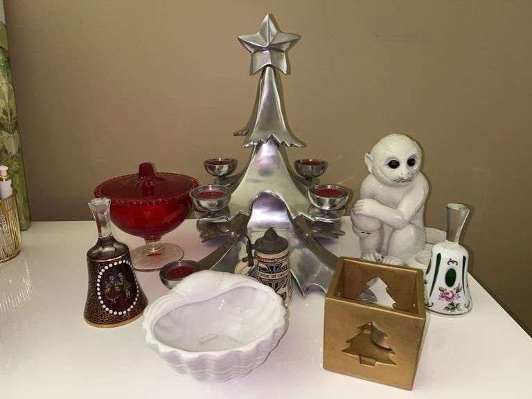 Very nice grouping of home decor…..bell on far left has no clapper (see all pics….new ones added) image