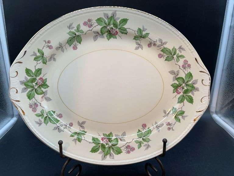 Vintage Homer Laughlin Eggshell Georgian Greenbriar Oval Serving Platter…..13-1/2 x 10-3/4….. see letter in pics from Simonton Appraisals regarding China image