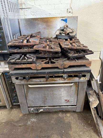 Southbend Stove with Extra Trivets image