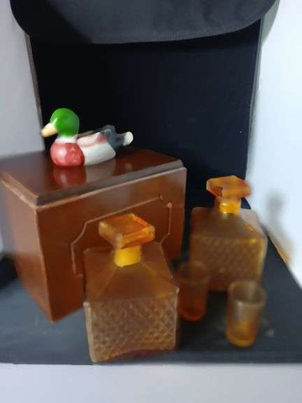 Mallard box decanter set...see description and photos image