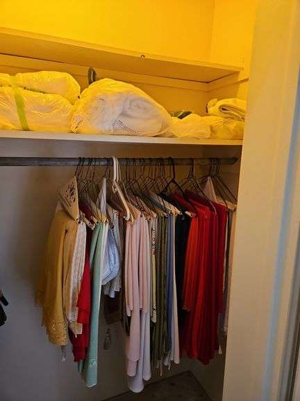 Large LOT of table linens in various sizes and colors... image