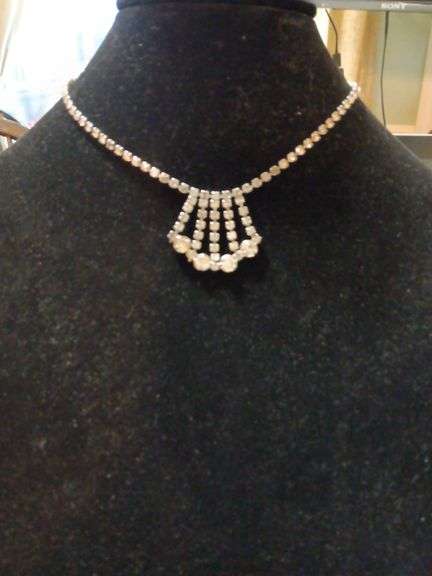 Vintage
 Choker. image